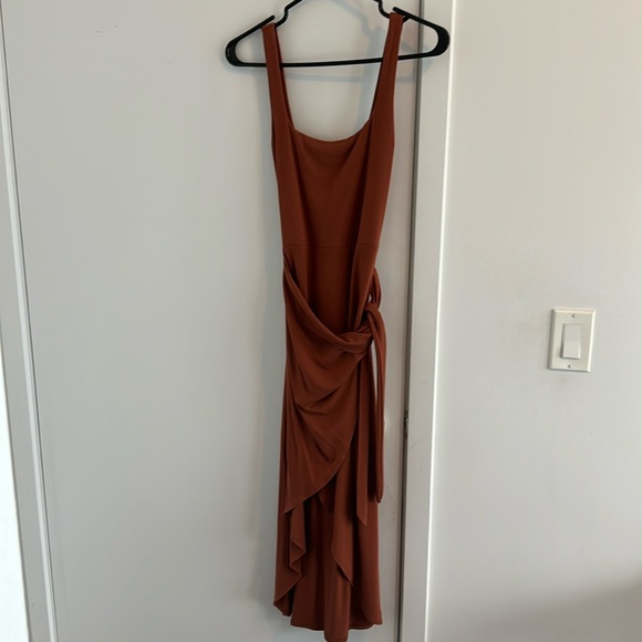Aritzia dress - Picture 1 of 4
